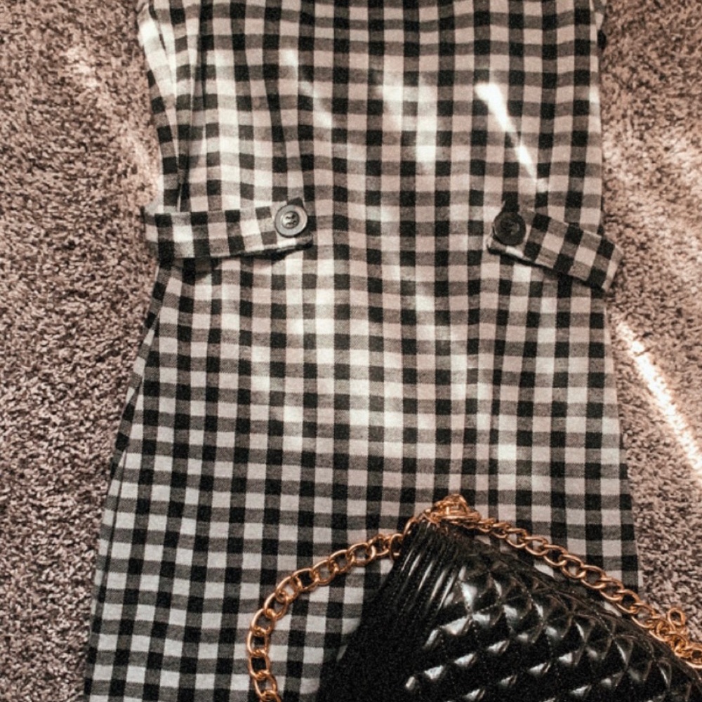 Black and white minidress(undershirt not included)